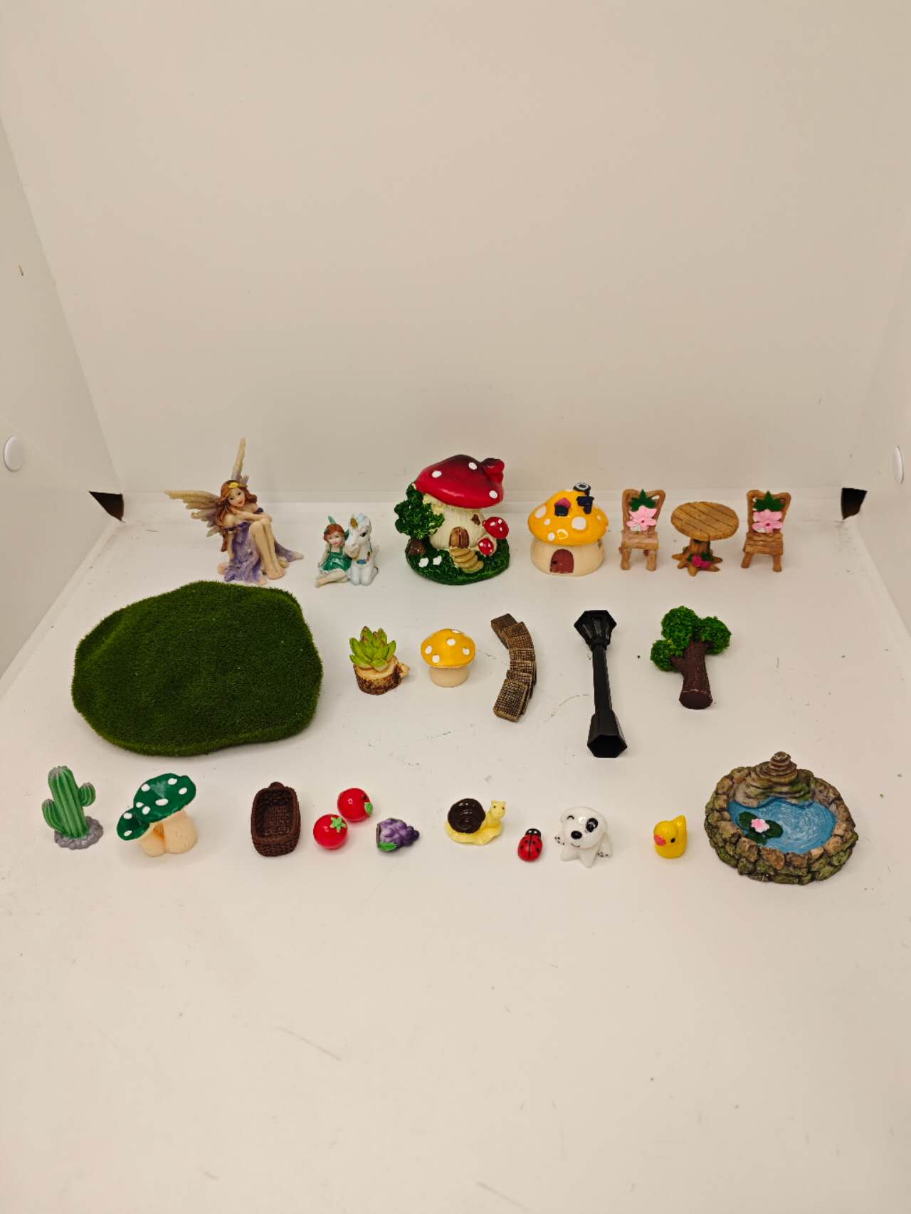 24Pcs Fairy Garden Kit Set Outdoor Decor Fairy Garden Accessories