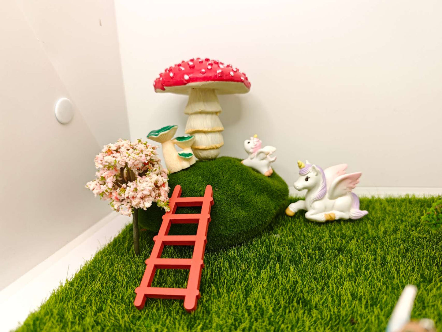 Fairy Garden Kit – 20 PCS Miniature Set with Fairy House, Mushroom, Trees, Unicorns & Fairies
