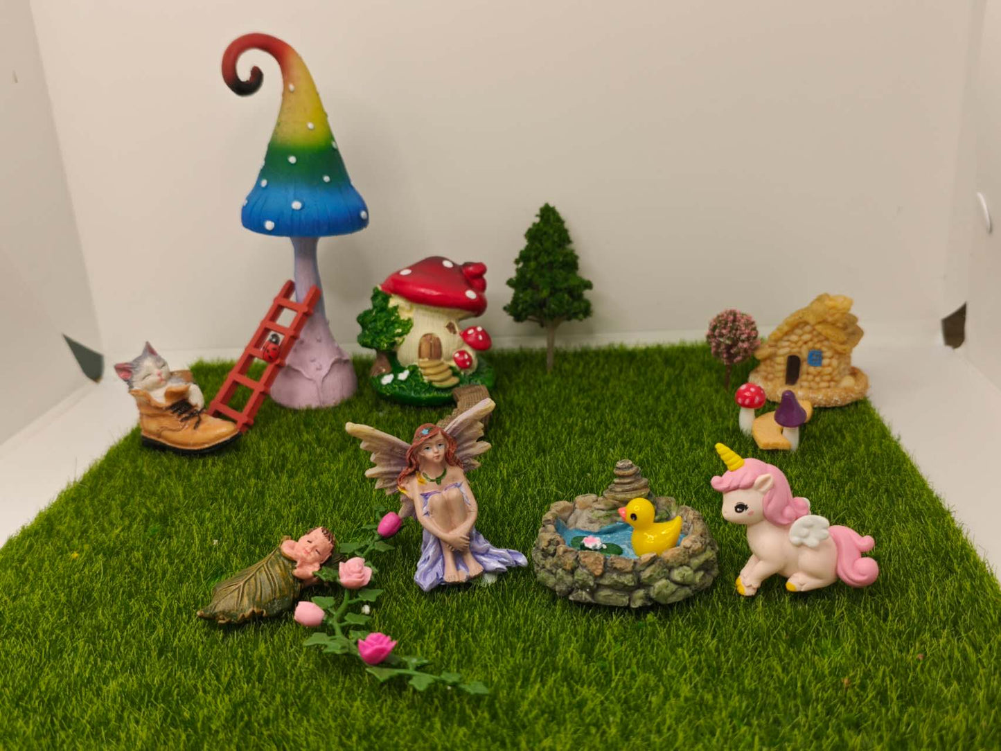 Fairy Garden Kit – 18 PCS Miniature Set with Fairy House, Mushroom, Trees, Unicorns & Fairies