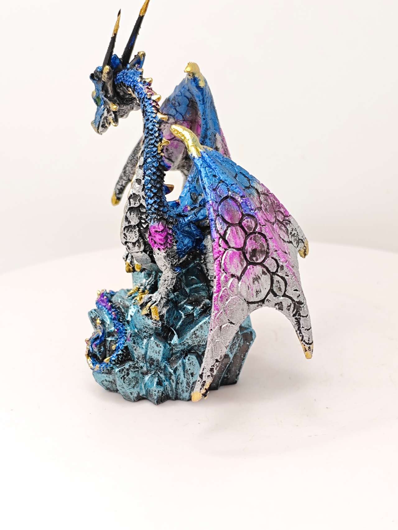 Mystical Resin Dragon Figure Statue Home & Office Decor indoor outdoor