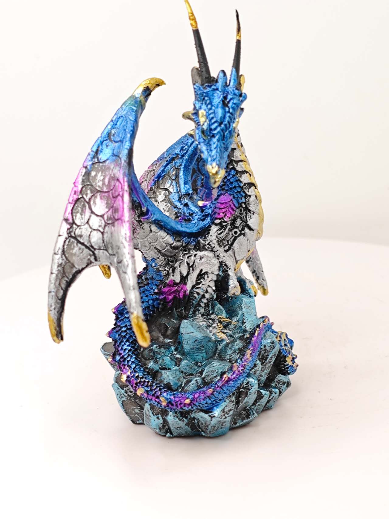 Mystical Resin Dragon Figure Statue Home & Office Decor indoor outdoor