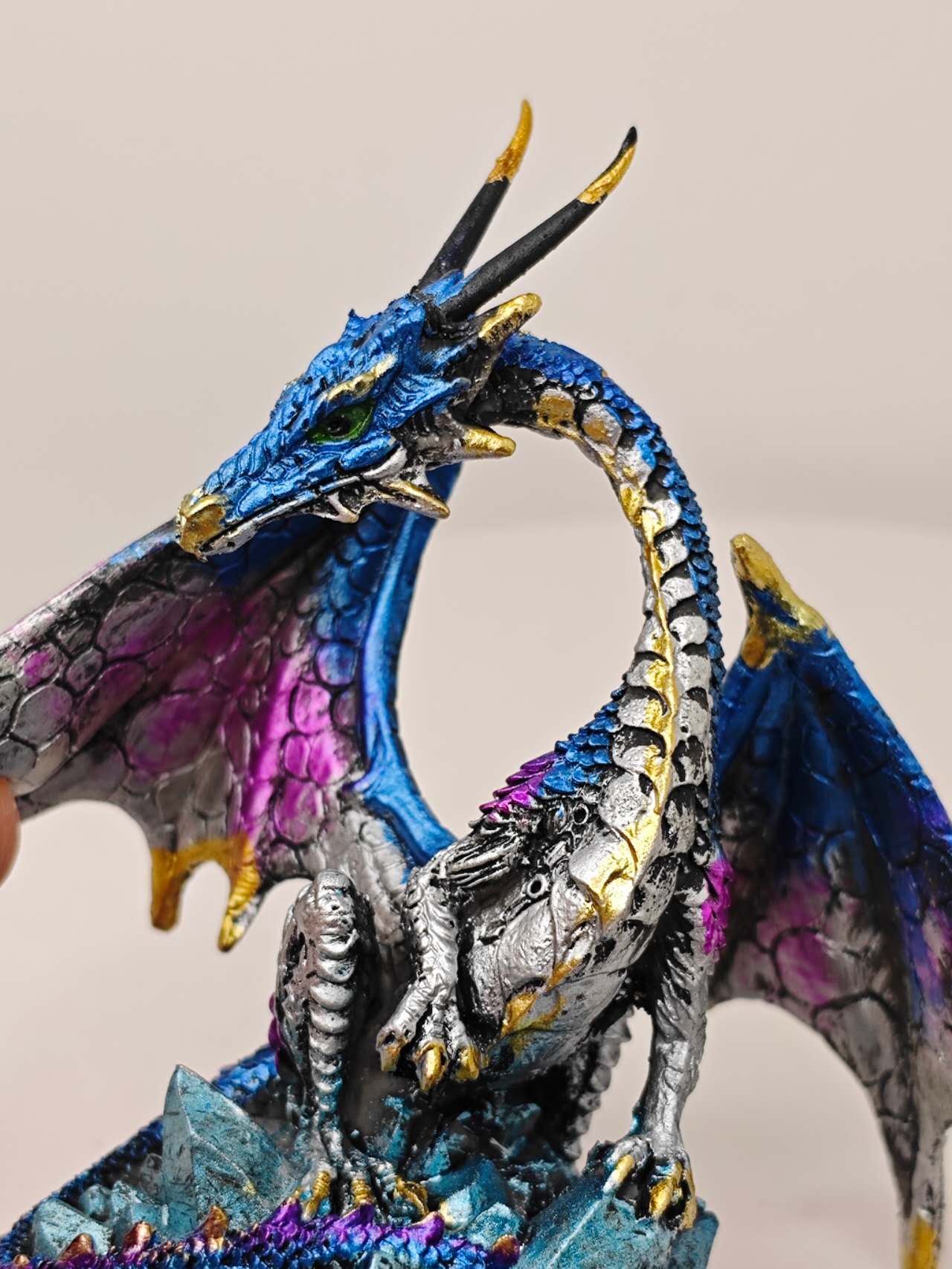 Mystical Resin Dragon Figure Statue Home & Office Decor indoor outdoor