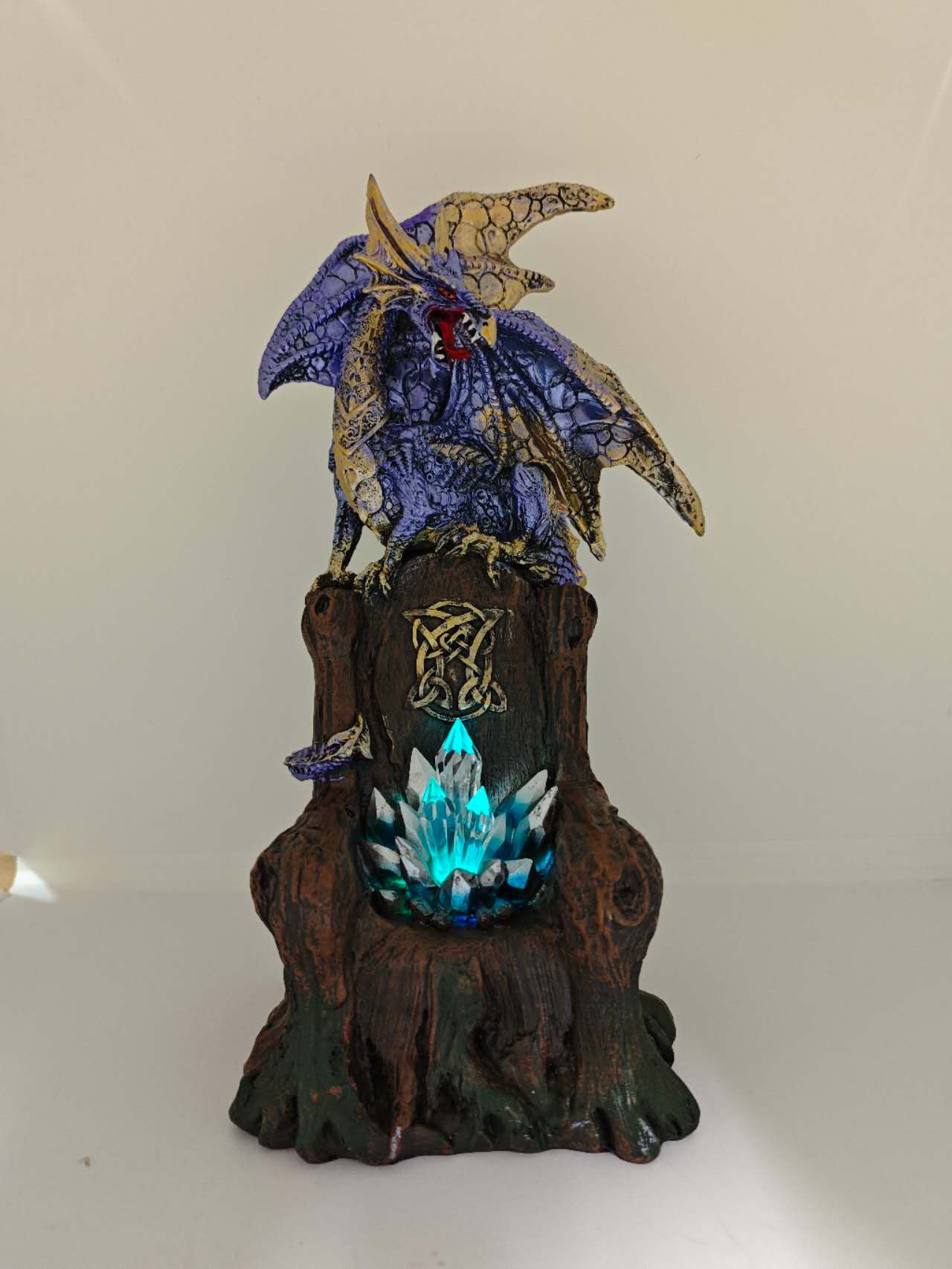 LED Blue Dragon on Crystal Throne Figure Statue Home Office Decor indoor