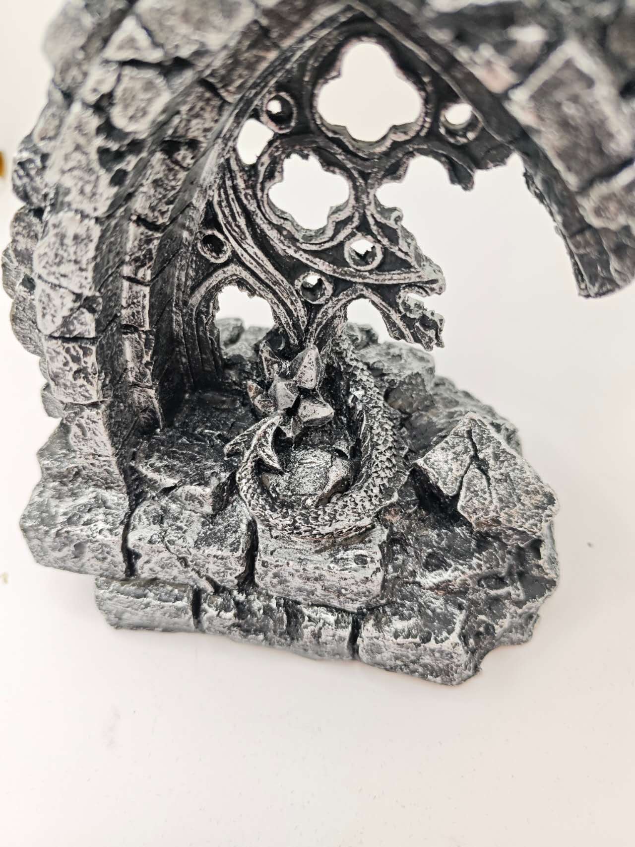 Gothic Stone Dragon Statue Medieval Ruins Fantasy Figurine Indoor Outdoor Decor