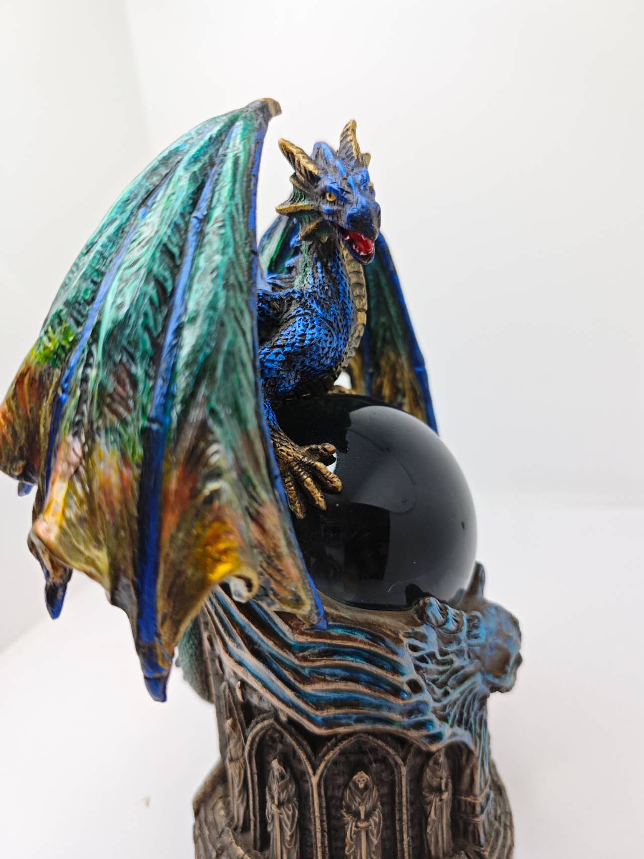Dragon with Crystal Ball Dragon Figurine Gothic Fantasy Sculpture Home Decor