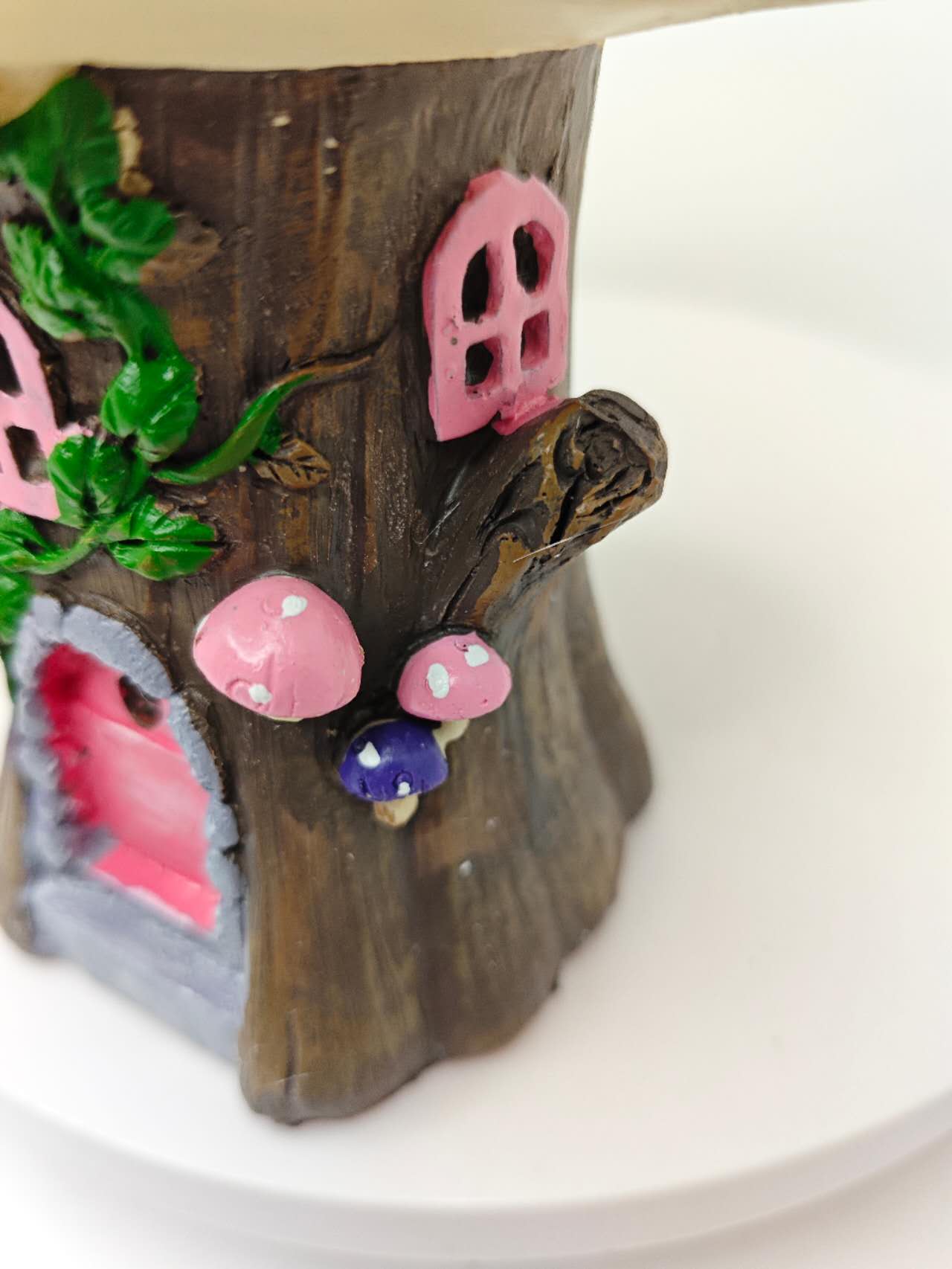 Fairy Garden Tree Trunk House with Rose Roof Resin fairy garden Miniature