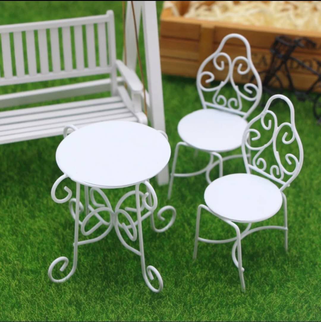 Fairy Garden Accessories table and chair