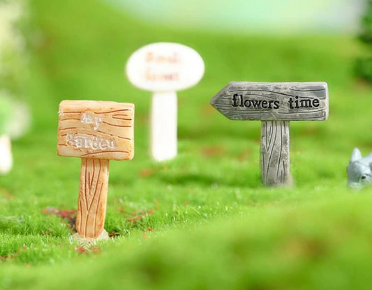 Fairy Garden Accessories Wooden Direction Post Guideboard