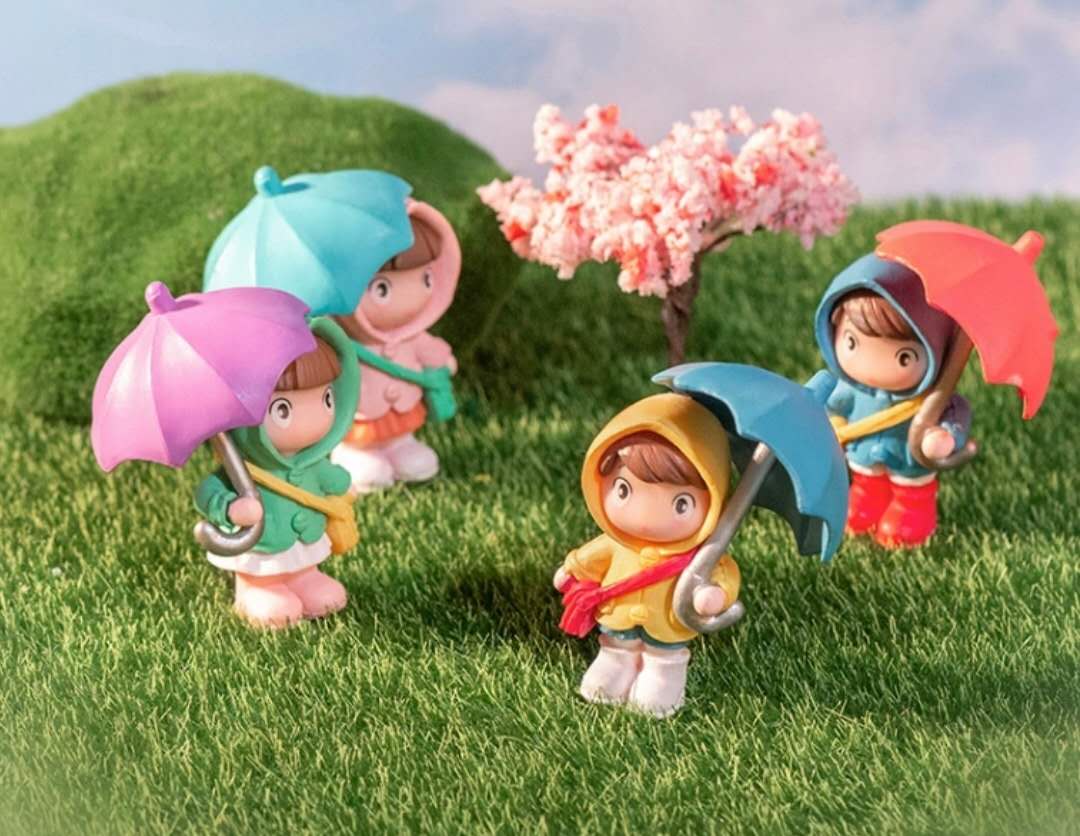 Fairy Garden Figurines Girl With An Umbrella