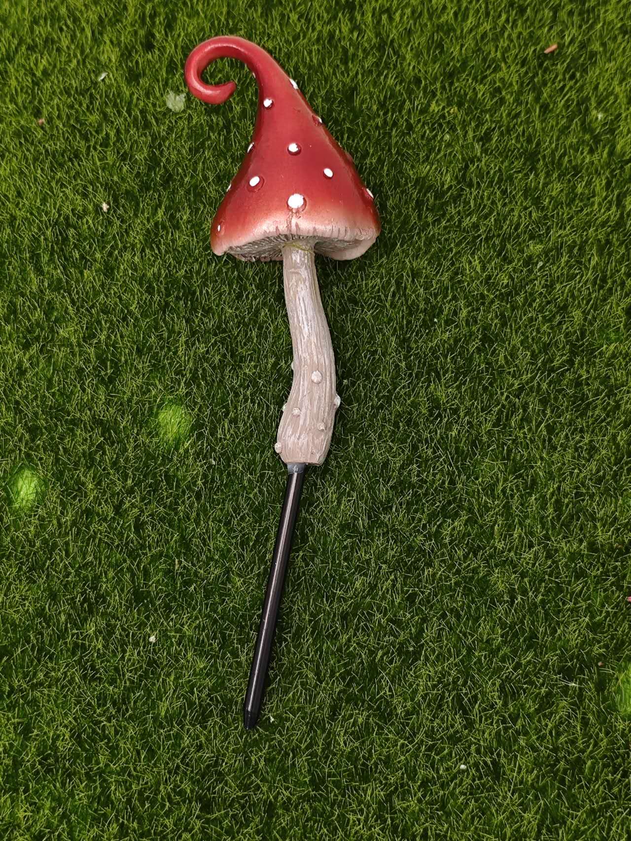 Fairy Garden Accessories Metallic Mushroom with Swirl Garden Stake