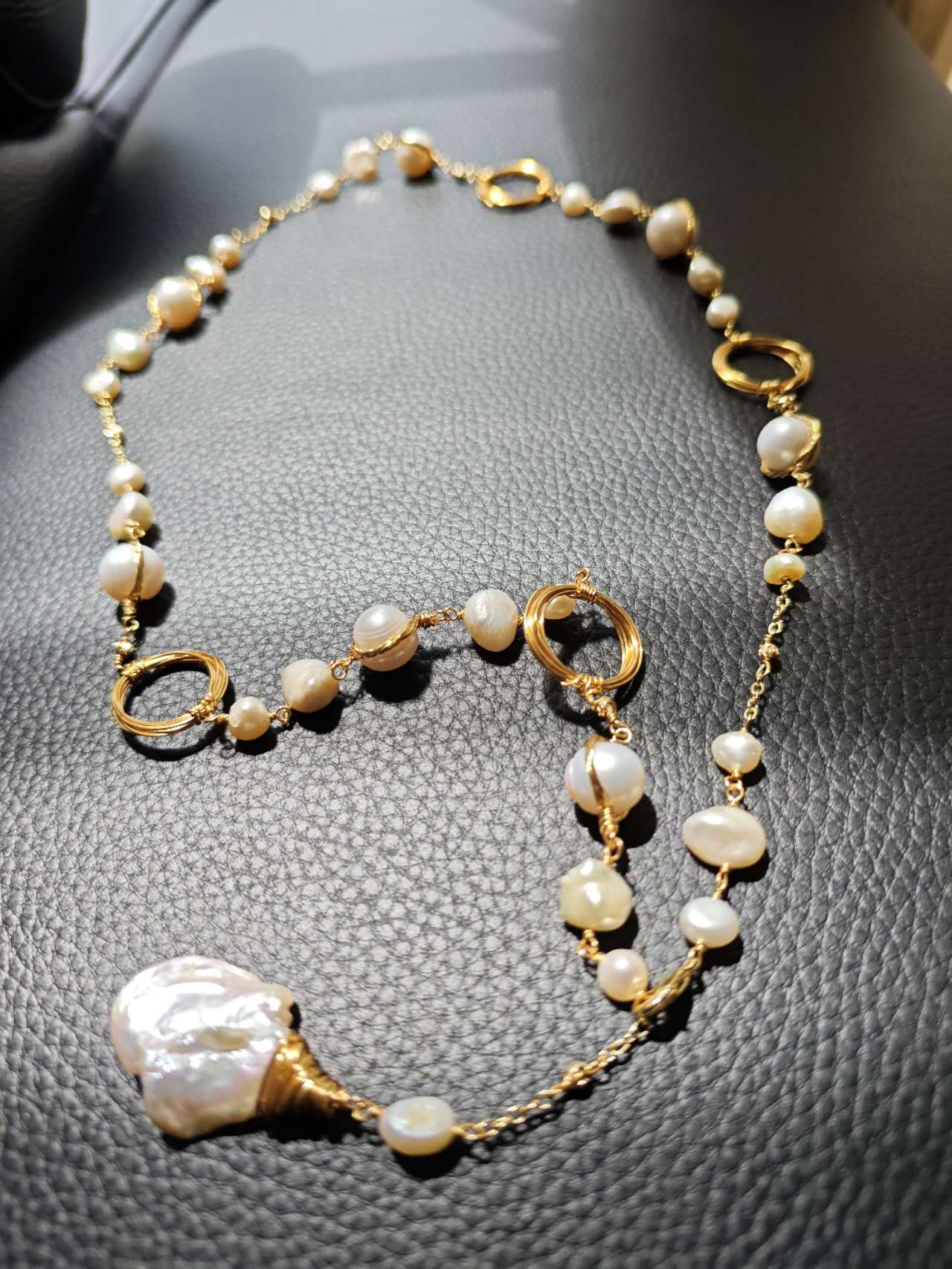 Baroque Pearl Chain: A Statement of Timeless Elegance