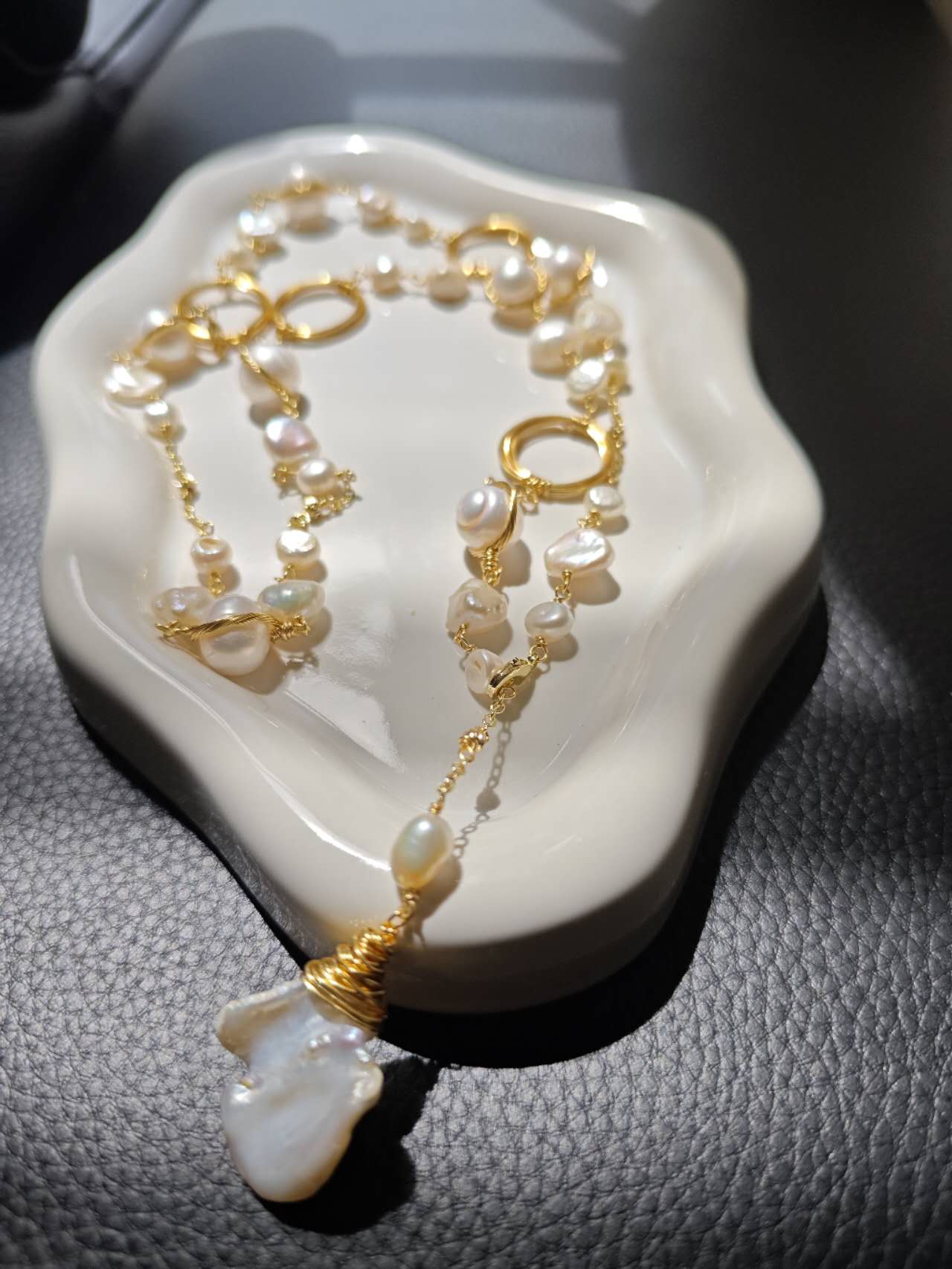 Baroque Pearl Chain: A Statement of Timeless Elegance