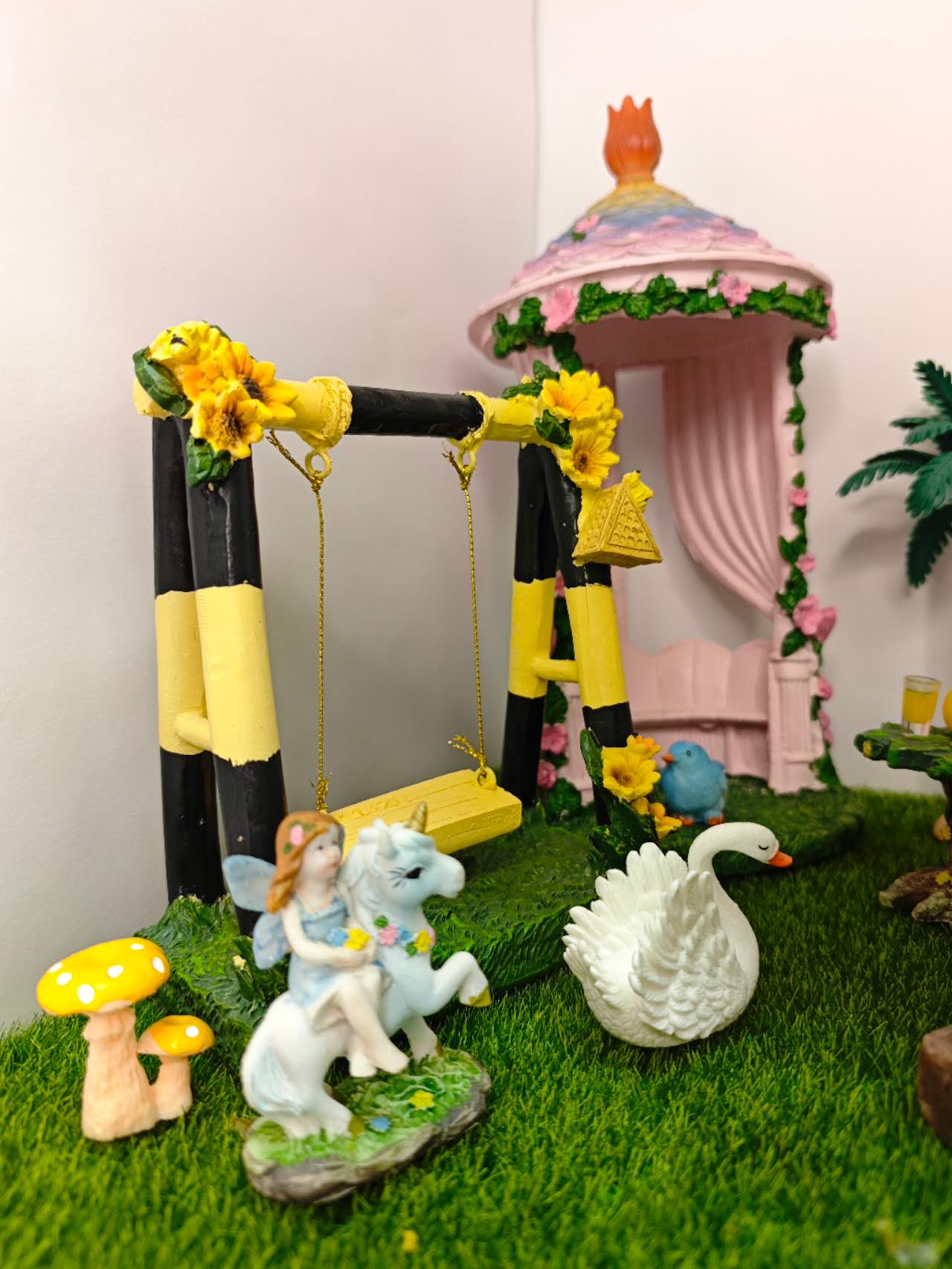 Deluxe Fairy Garden Kits (38 Pcs)