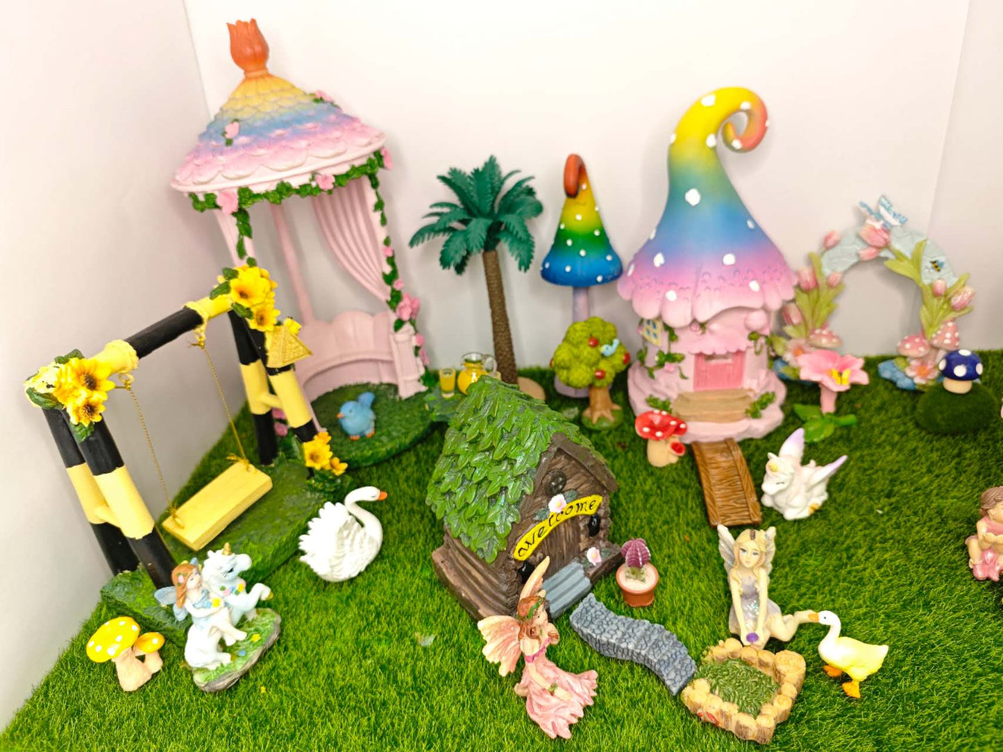 Deluxe Fairy Garden Kits (38 Pcs)