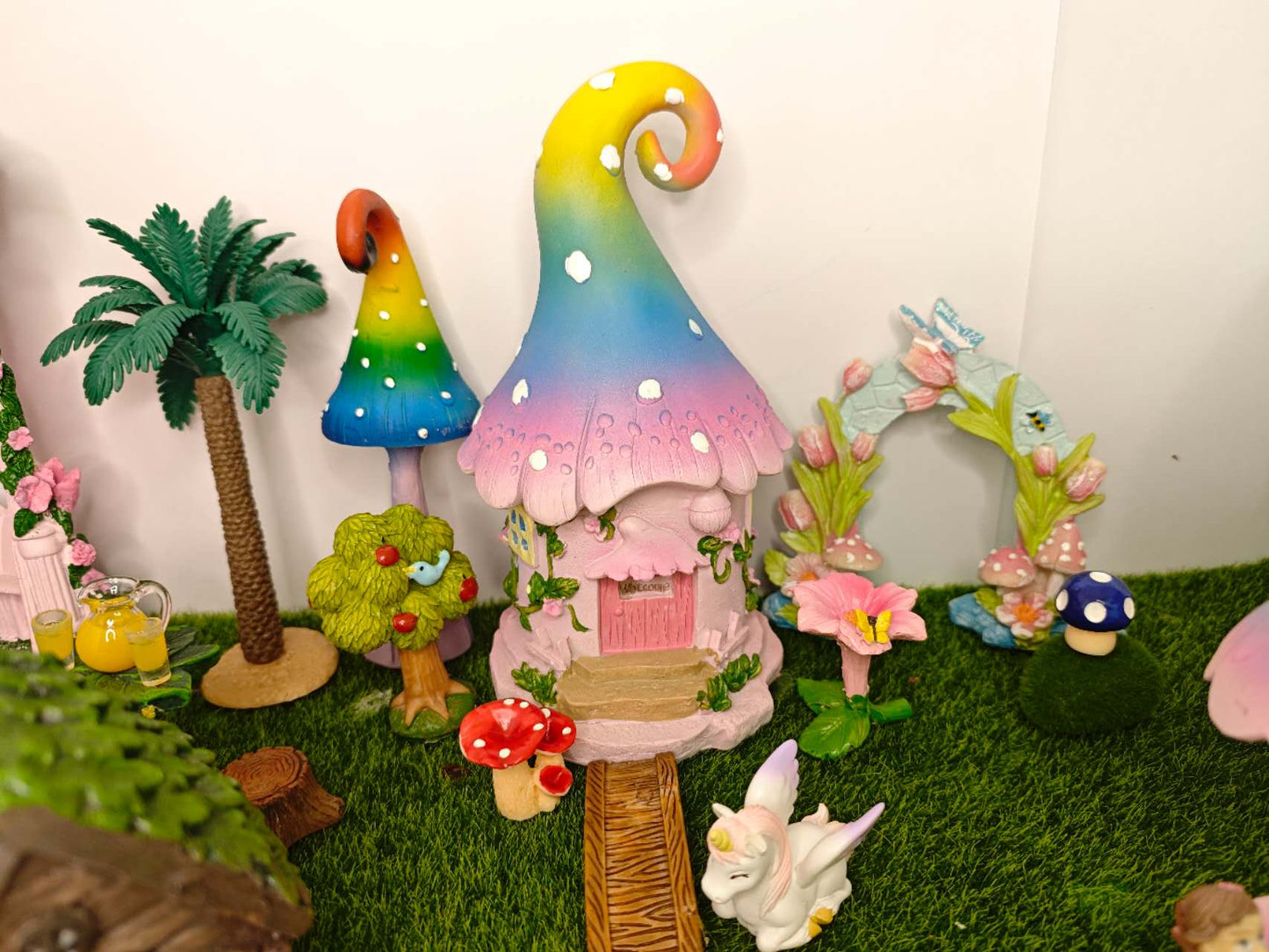 Deluxe Fairy Garden Kits (38 Pcs)