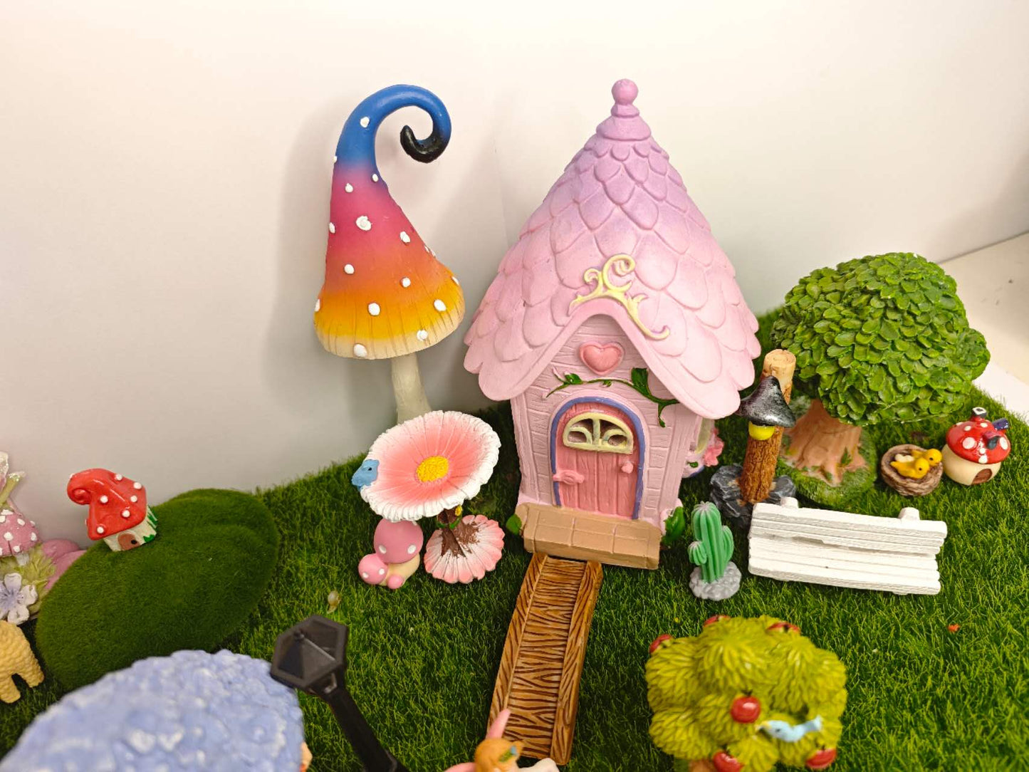 38 Pcs Deluxe Fairy Garden Luxury Set – Complete Enchanted Fairy Village