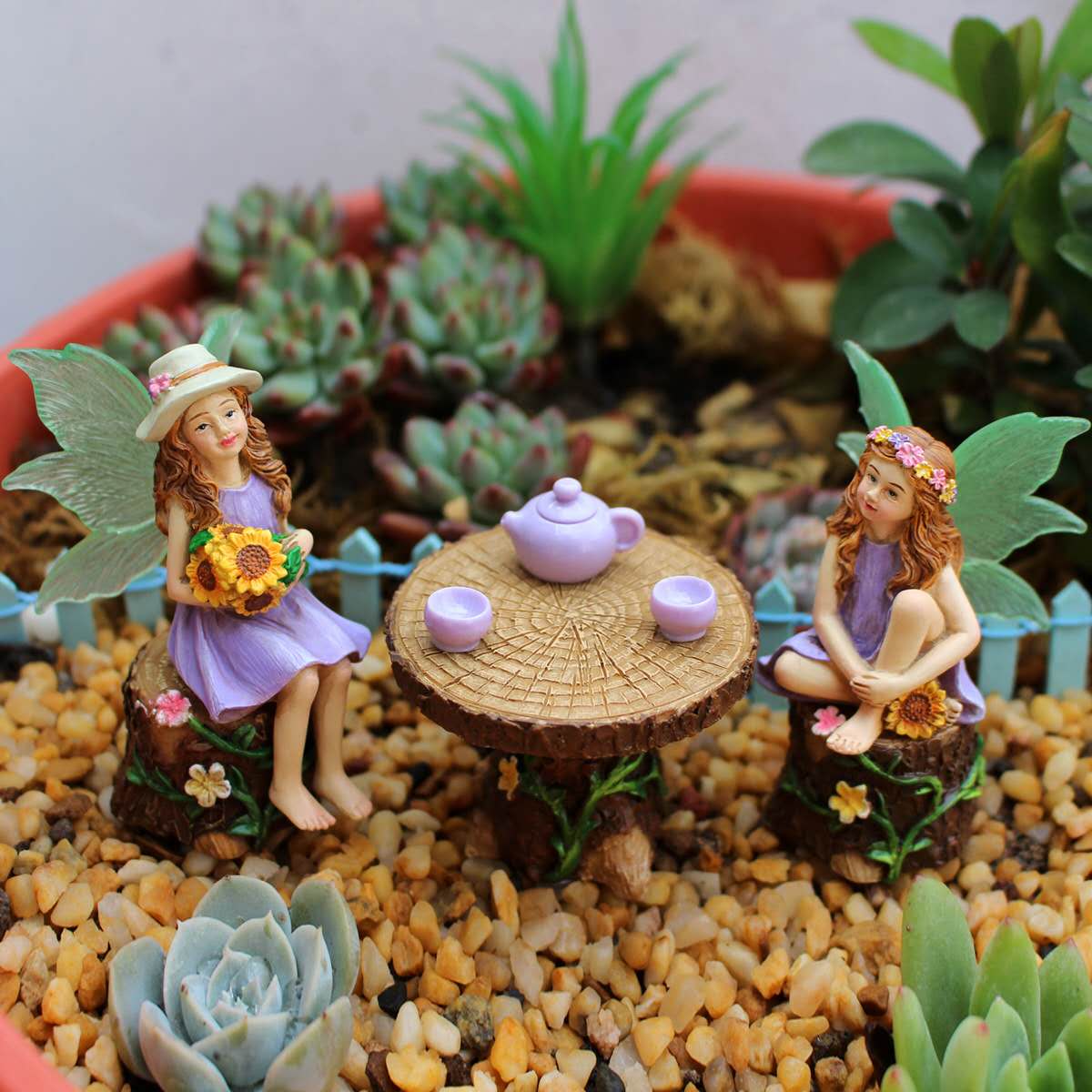 Fairy garden kits Figurines fairy with teapot