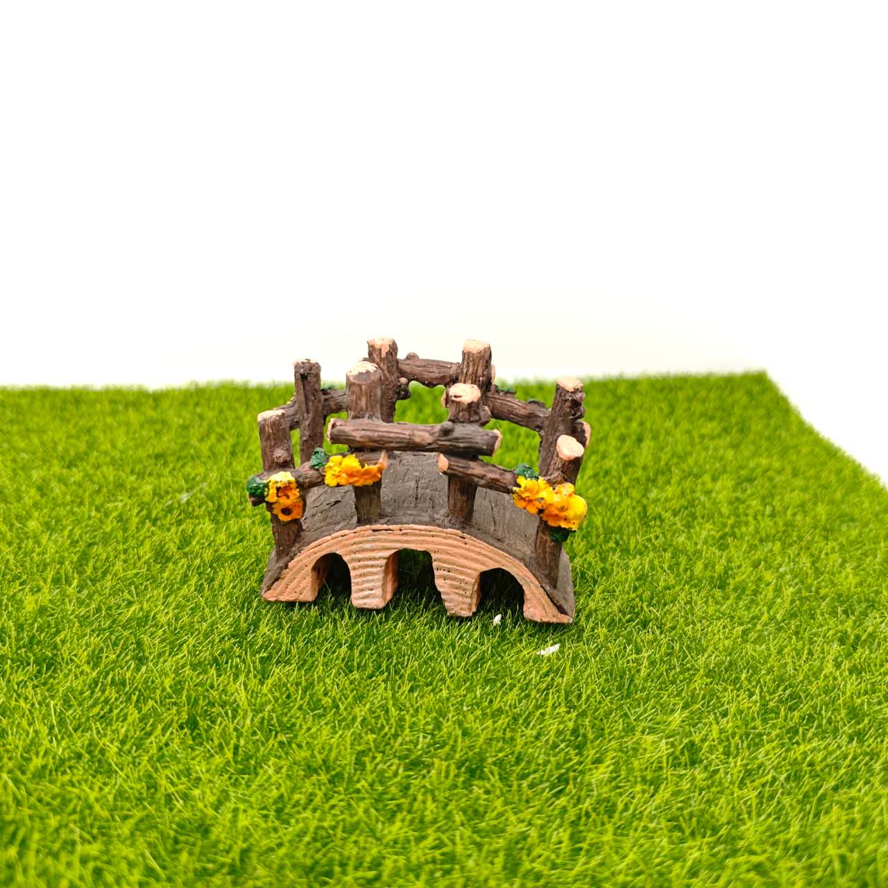 Fairy Garden Accessories Table Chair Bench Bridge Archway Road sign Lamp