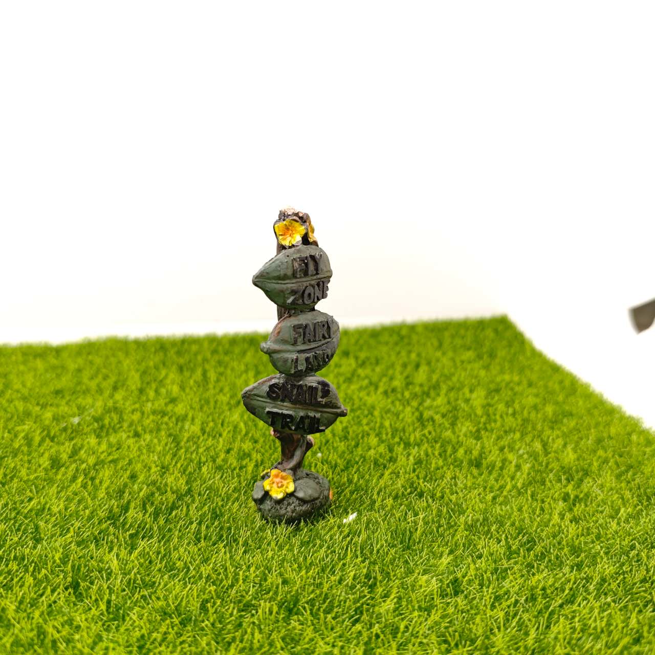 Fairy Garden Accessories Table Chair Bench Bridge Archway Road sign Lamp