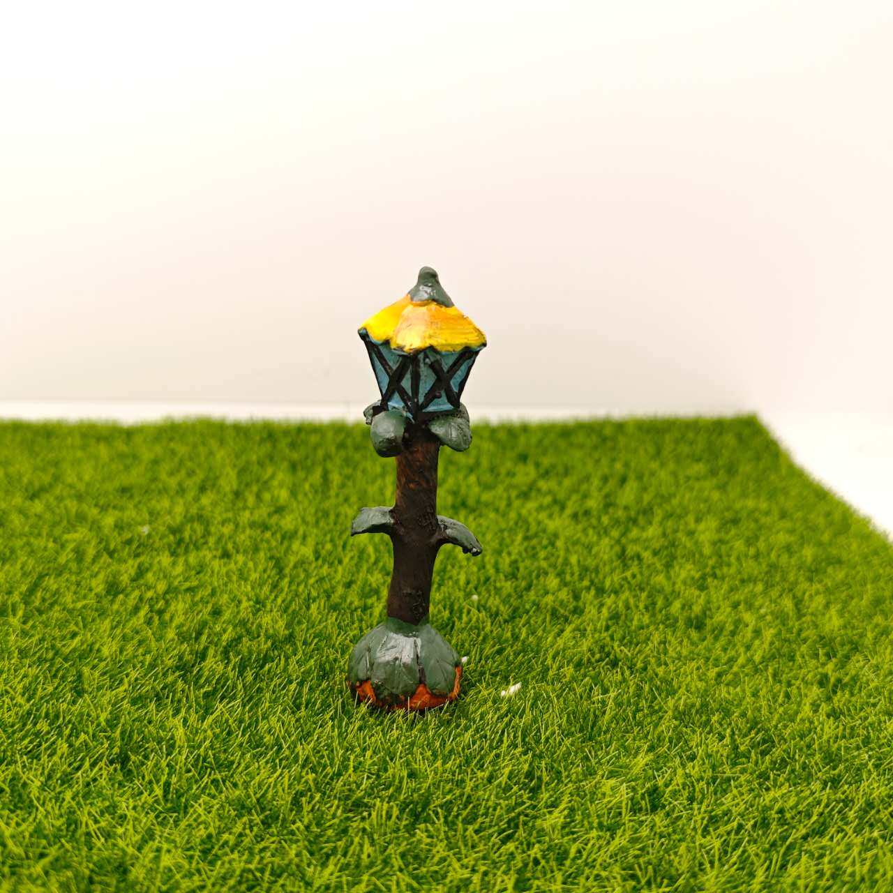 Fairy Garden Accessories Table Chair Bench Bridge Archway Road sign Lamp