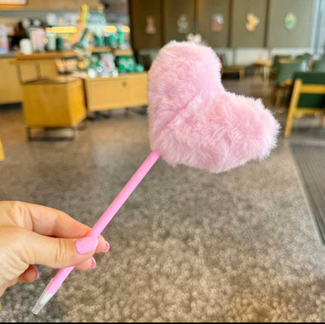 Fluffy Heart Pen