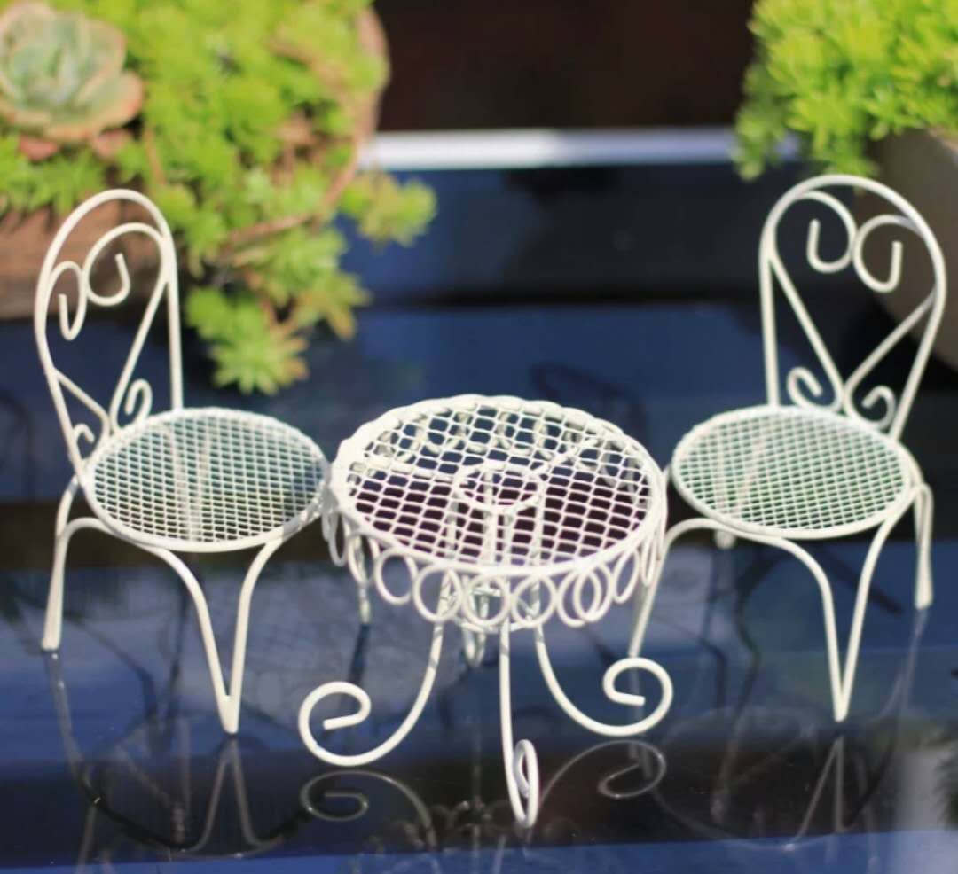 Fairy Garden Accessories Table and chair Umbrella