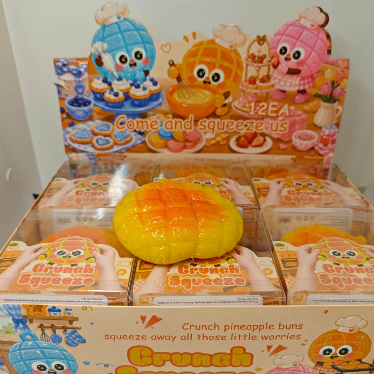 12Pcs Crunchy Squishy Blind Box