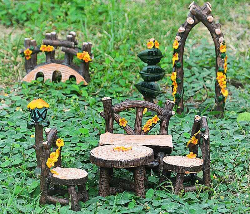 Fairy Garden Accessories Table Chair Bench Bridge Archway Road sign Lamp